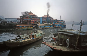 Donat KAMBER - Restaurant flottant sur la rivière des Perles, Guangzhou - 1989