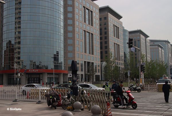 Beijing - 23 avril 2023 - Au croisement de Wangfujing et de Chang'an